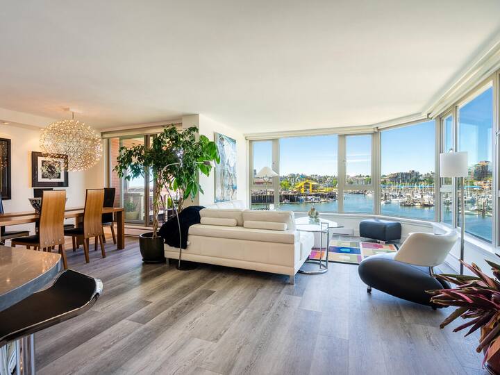 Waterfront Vancouver Executive Condo