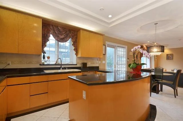 2208 W 34th Avenue, photo 4