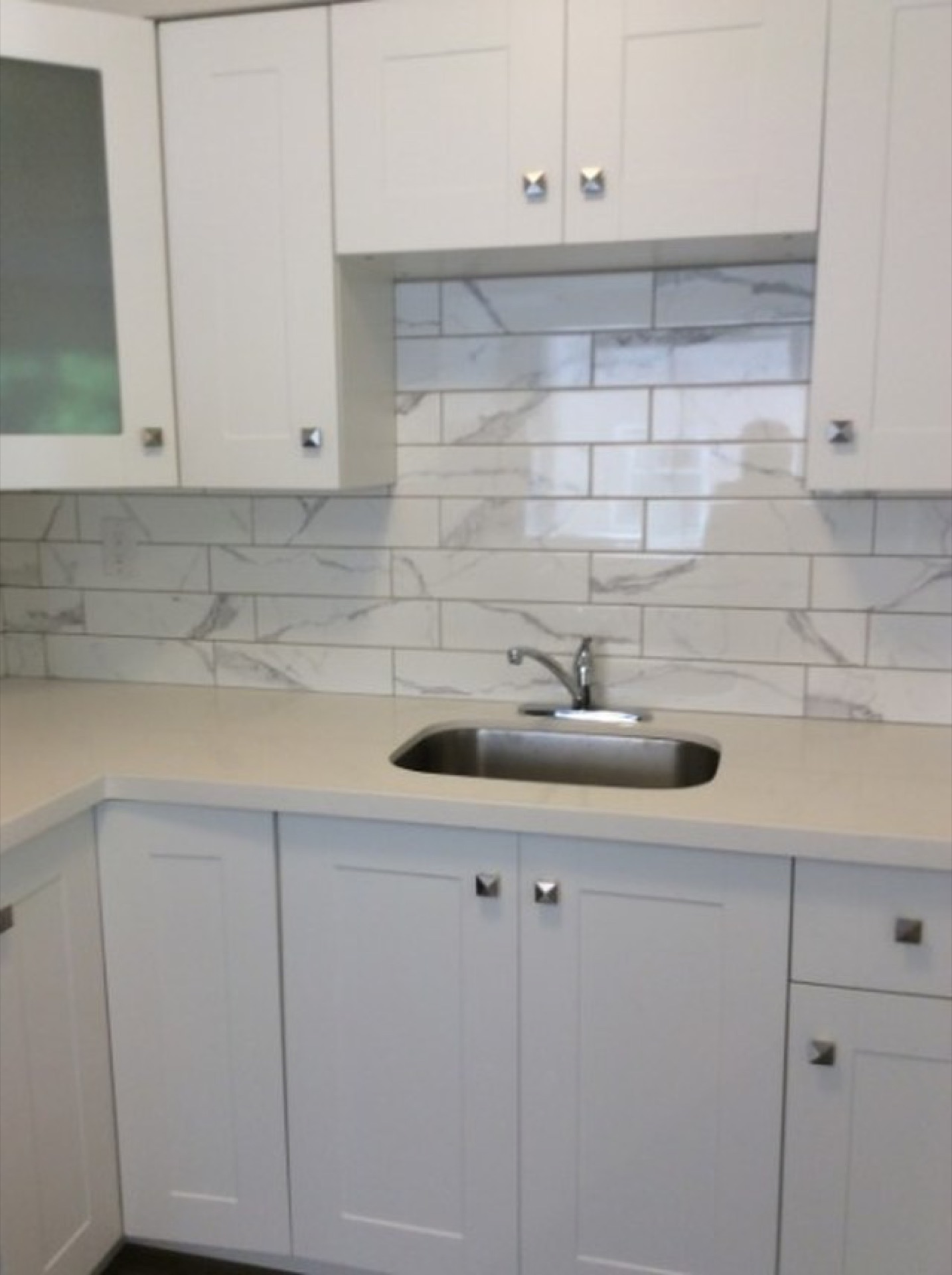 #202–8635 Fremlin Street — Unfurnished Corner Suite, photo 6