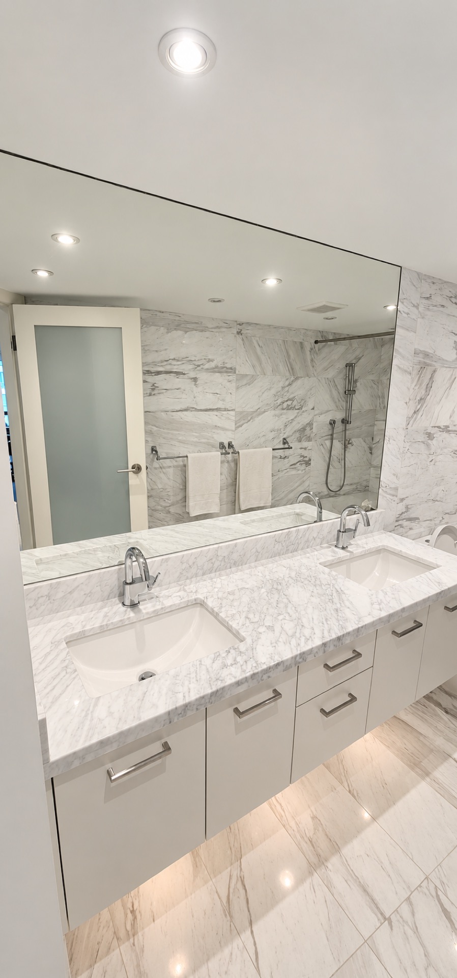 #501–1415 West Georgia Street — Furnished Two-Bedroom Residence, photo 2