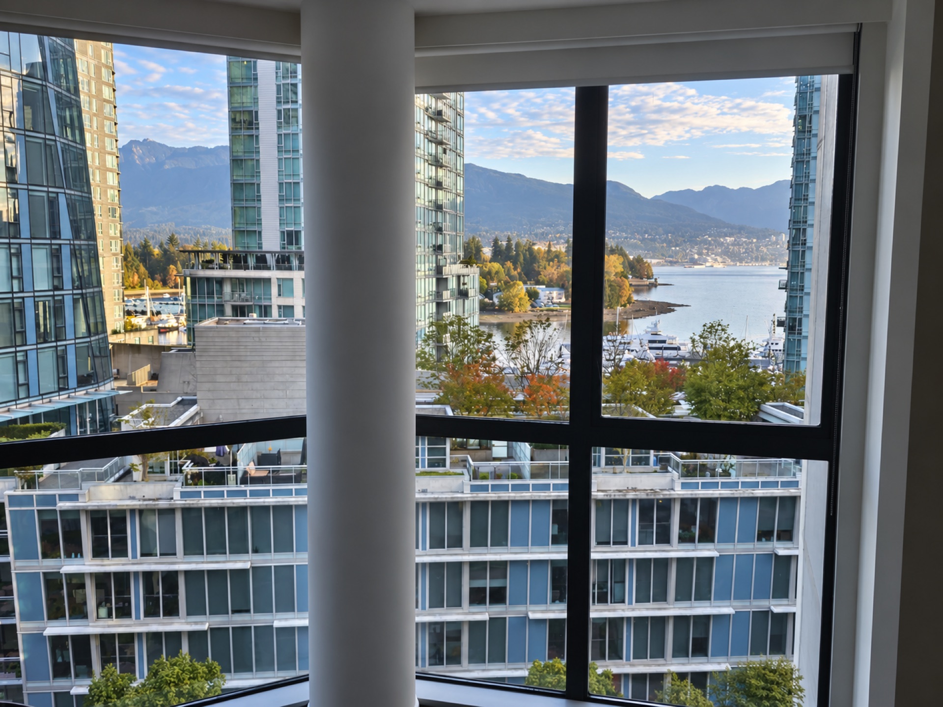 #501–1415 West Georgia Street — Furnished Two-Bedroom Residence, photo 11