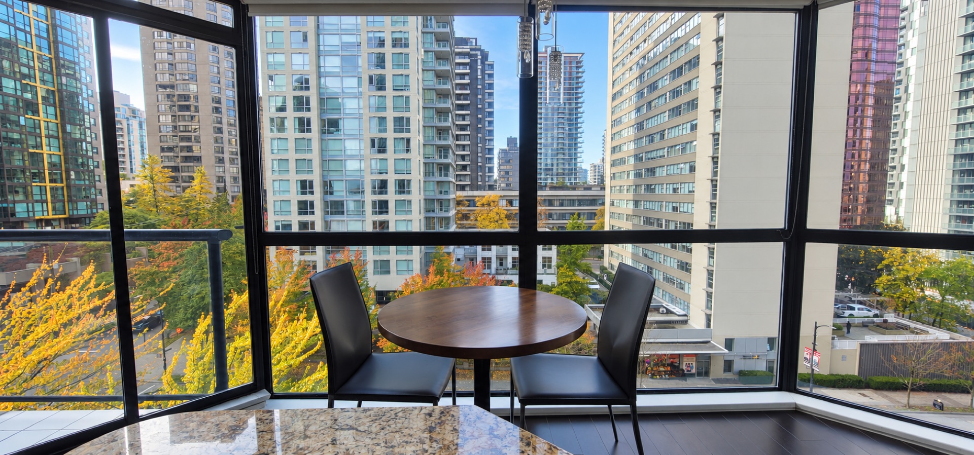 #501–1415 West Georgia Street — Furnished Two-Bedroom Residence, photo 12