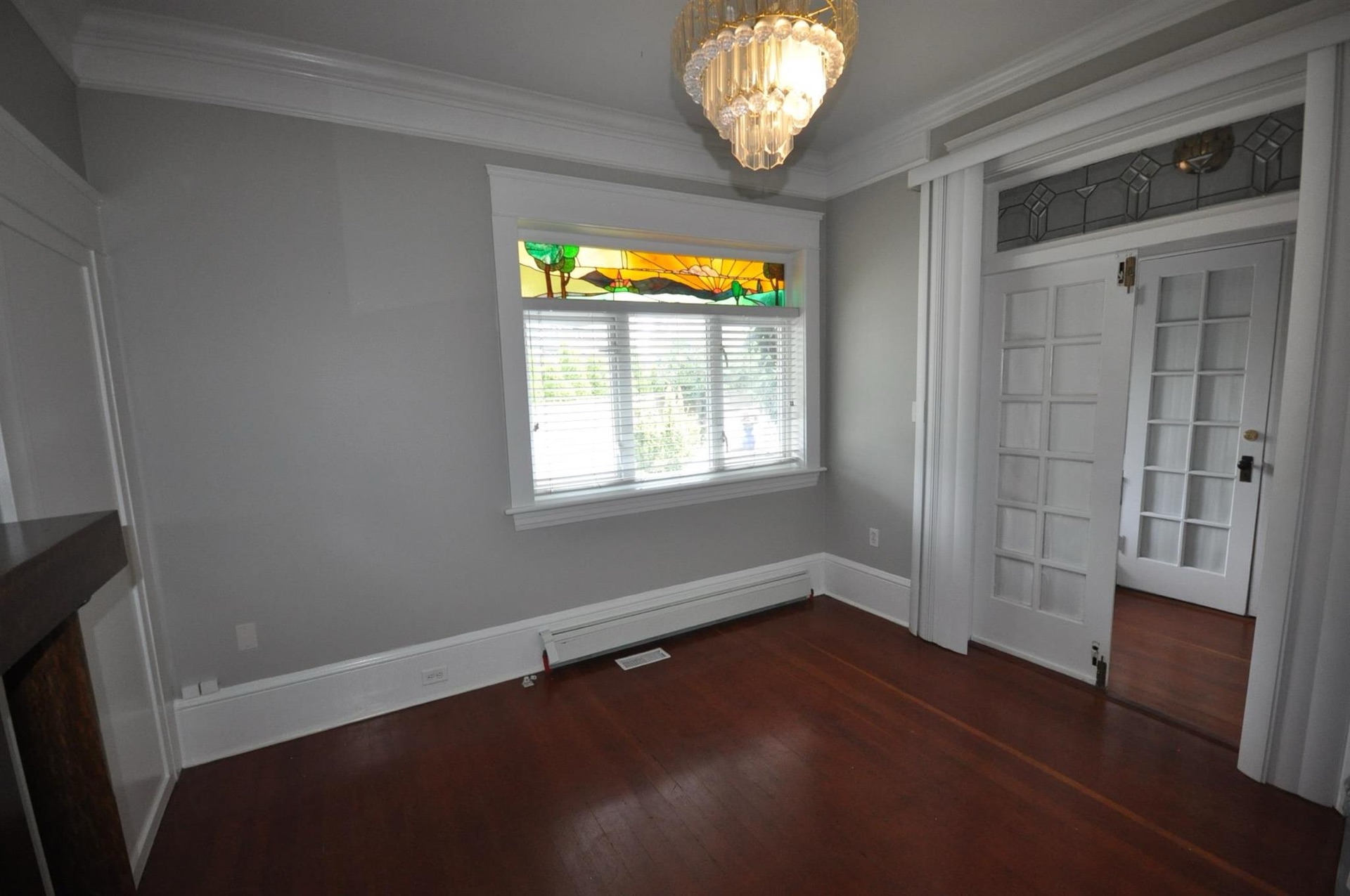 7505 Kingsway — Unfurnished Three-Bedroom Suite, photo 7