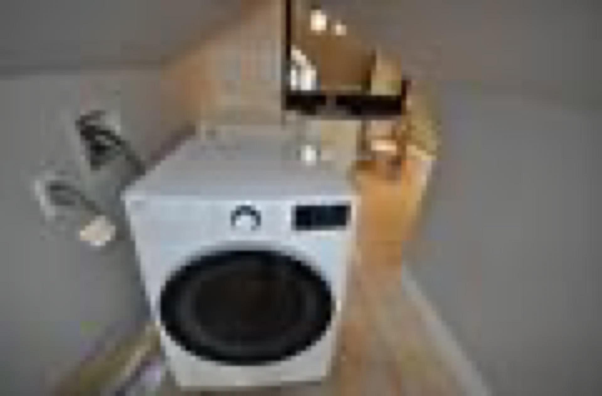 7505 Kingsway — Unfurnished Three-Bedroom Suite, photo 11